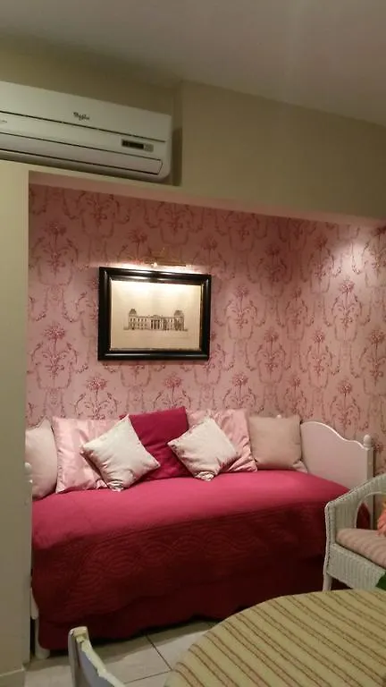 La Milane Bed & Breakfast Cabries