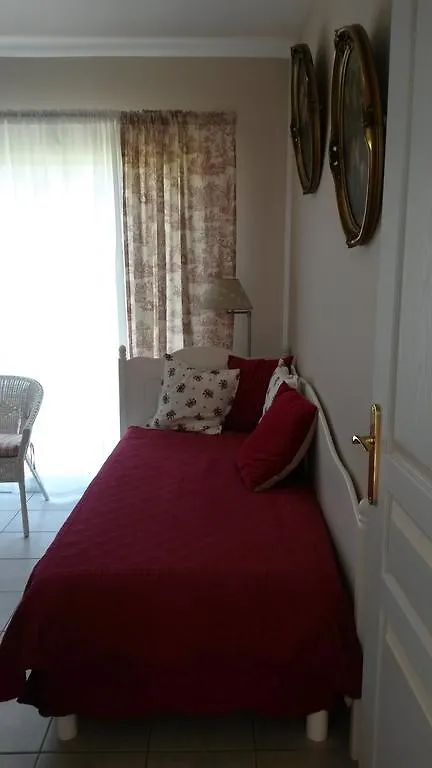 La Milane Bed & Breakfast Cabries