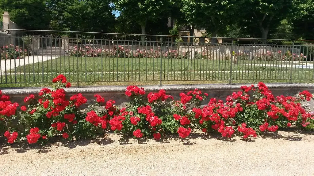 La Milane Bed & Breakfast Cabries