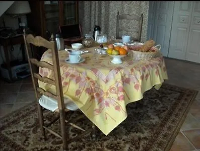 La Milane Bed & Breakfast Cabries