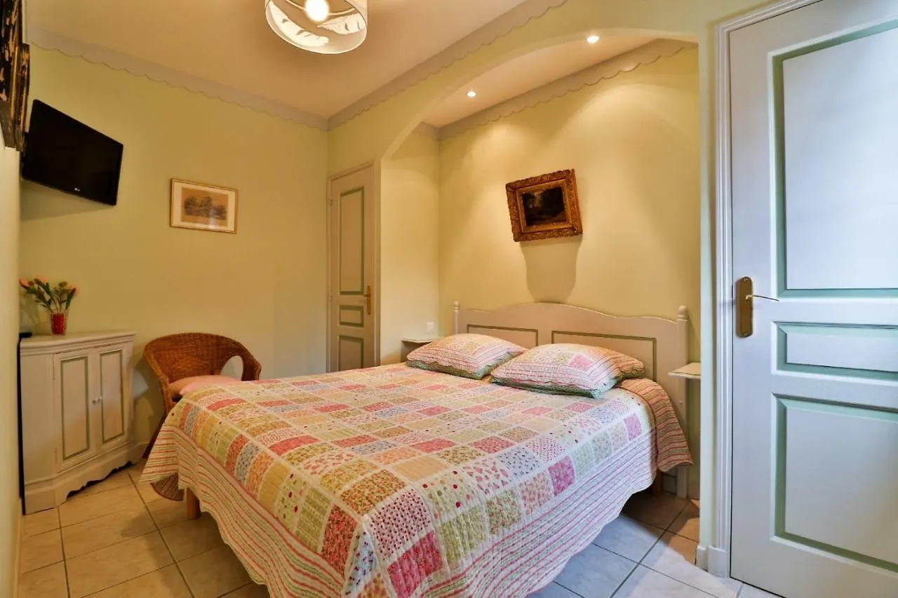 La Milane Bed & Breakfast Cabries