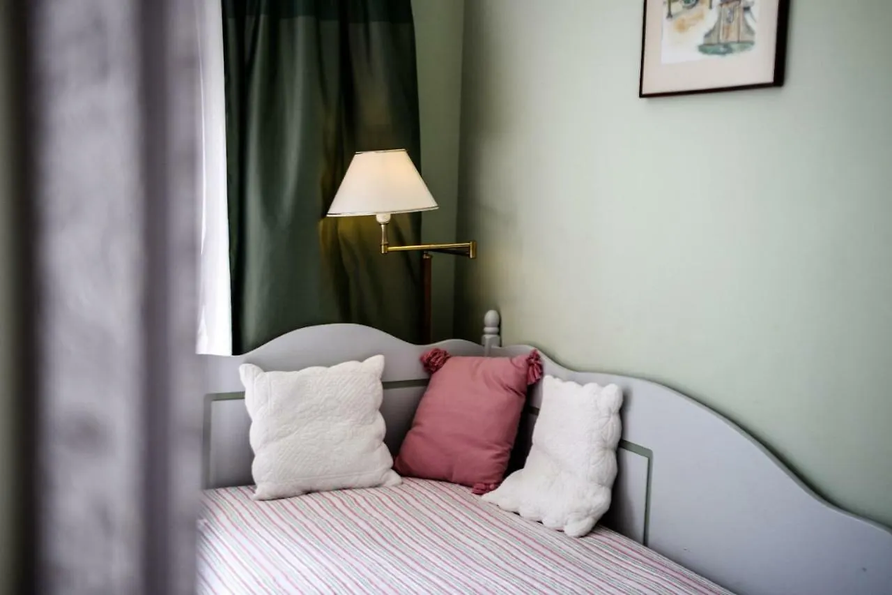 La Milane Bed & Breakfast Cabries
